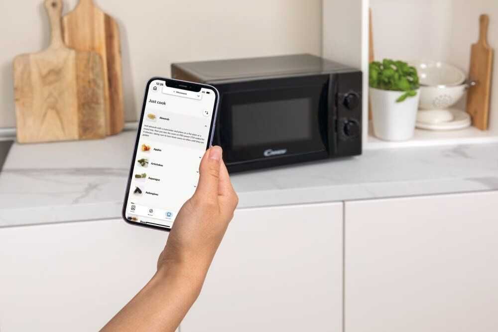 Нова микровълнова фурна Candy CMW20SMB Idea 20 л черна