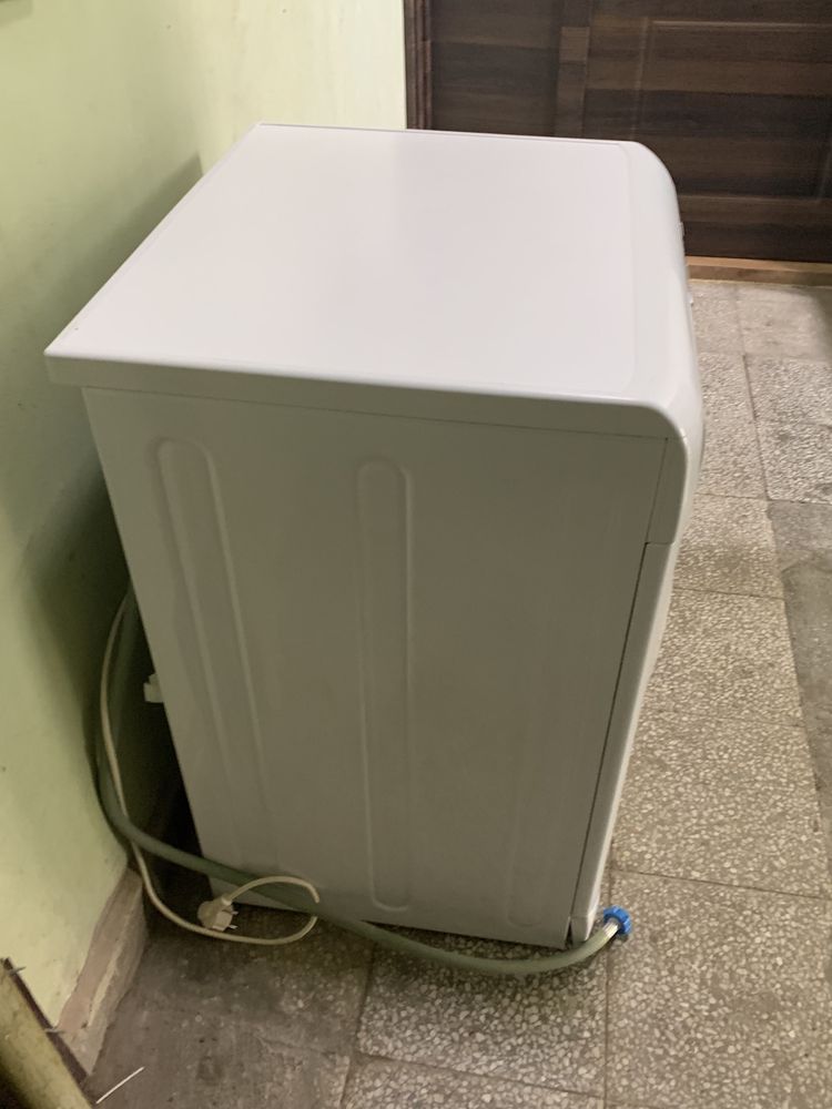 Пералня Hotpoint ARISTON