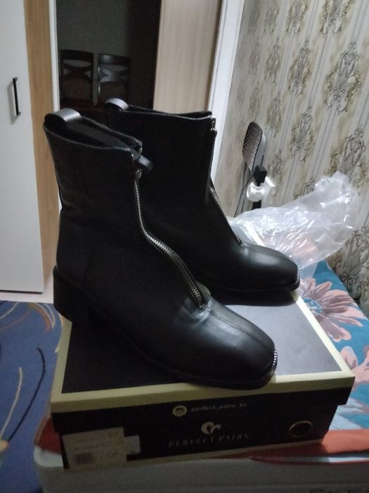 Продам шкаф, сапоги срочна
