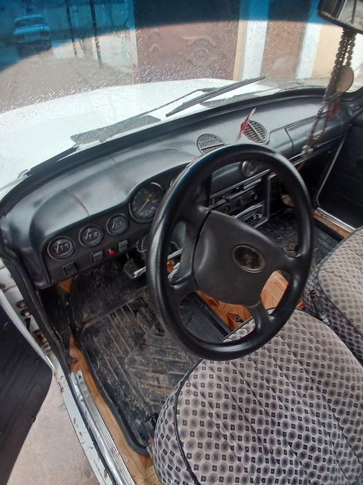 Vaz 2106 sotiladi