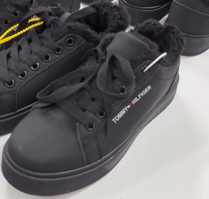 Қыстық кроссовка