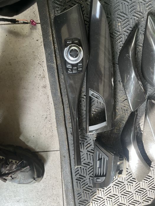 Интериорни лайстни бмв 1 ф20 ( interiorni laistni bmw f20 )