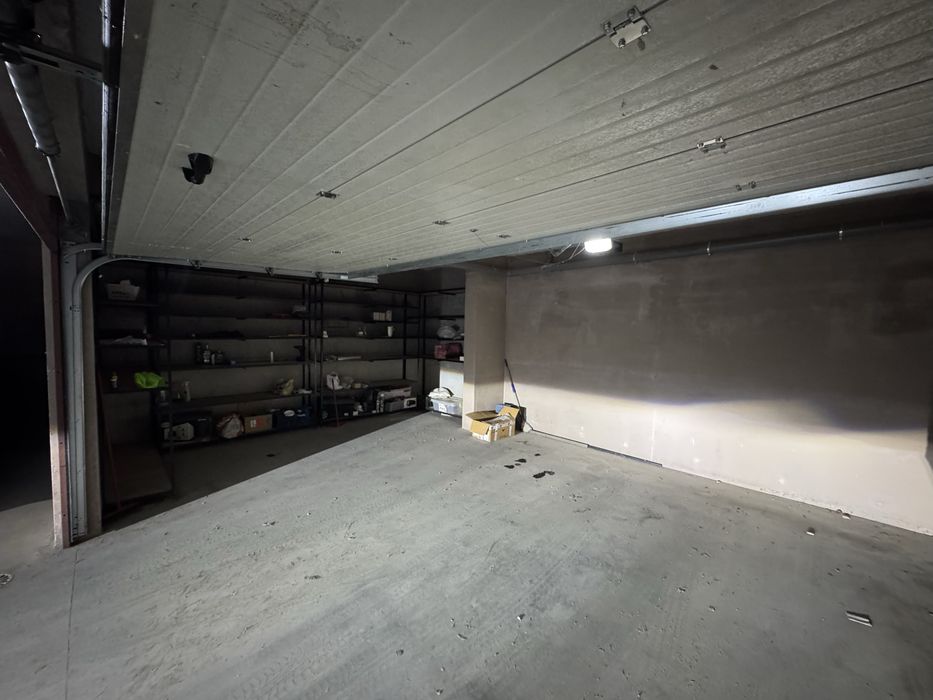 Apartament 3 camere/terasa 31 mp/2 locuri parcare subteran +boxa