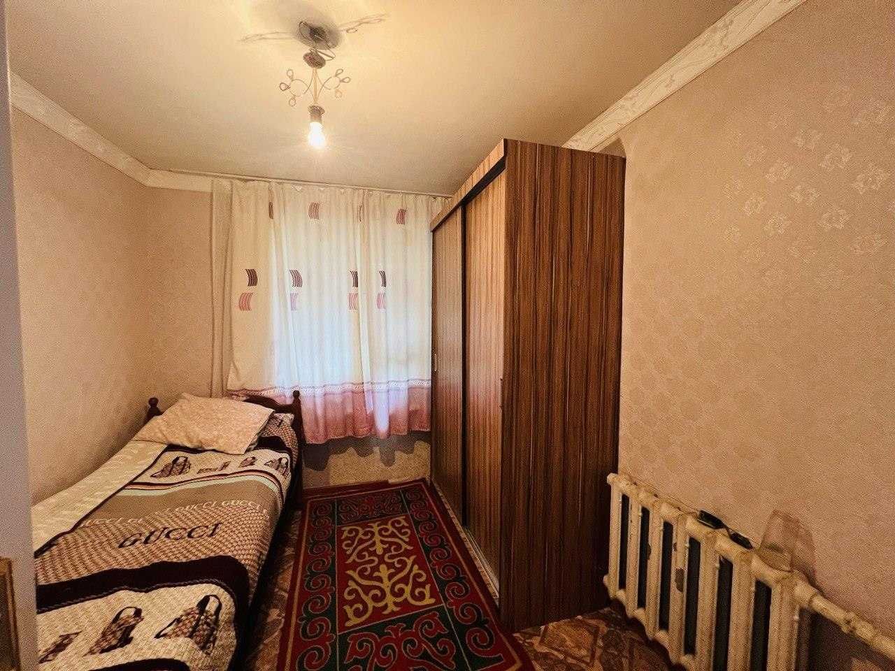 Продам 4х квартиру в 6мкр р-н 10 школы