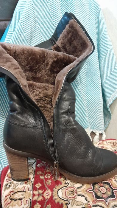 Продам сапоги женские