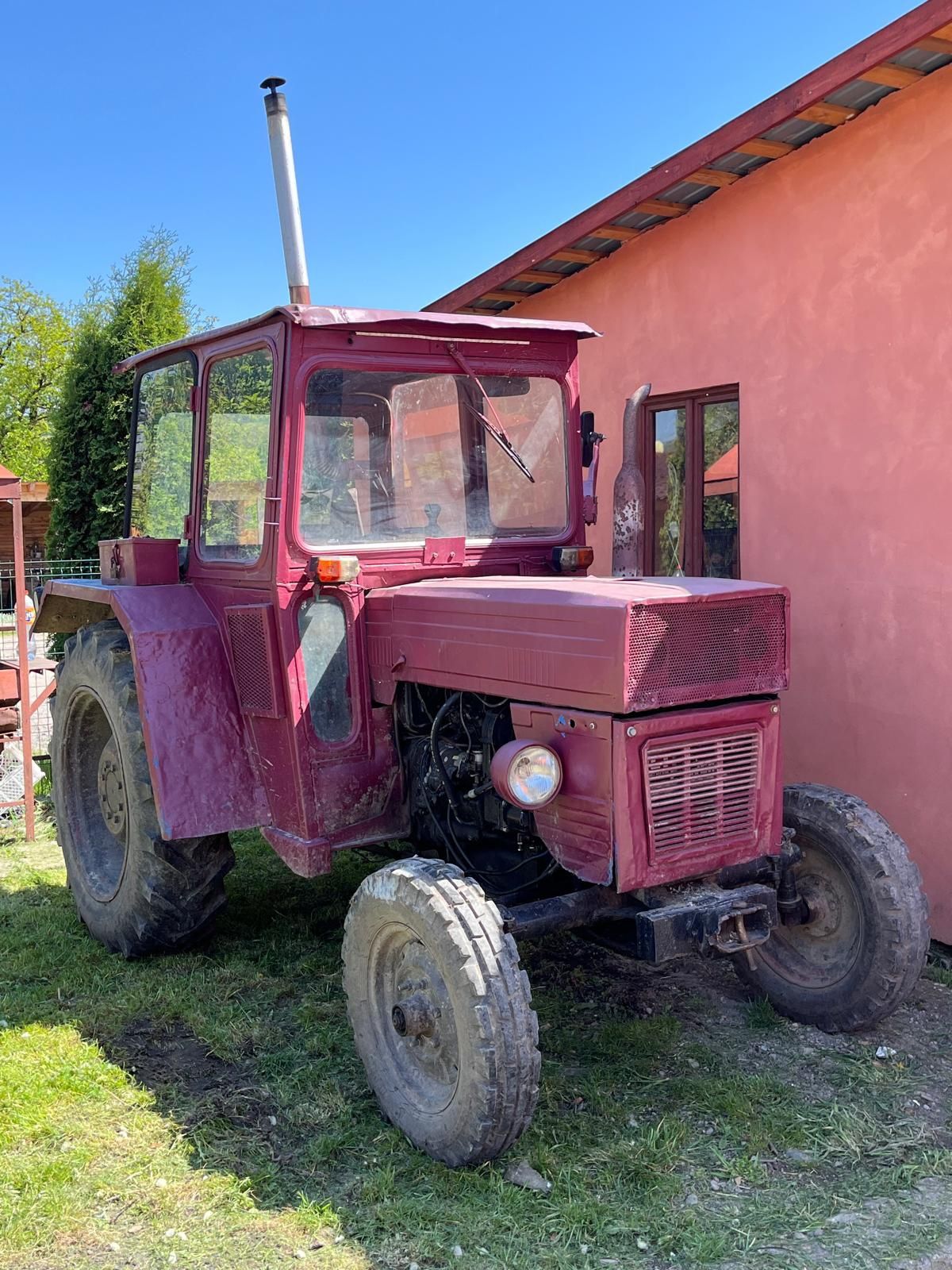 De vanzare tractor utb 445