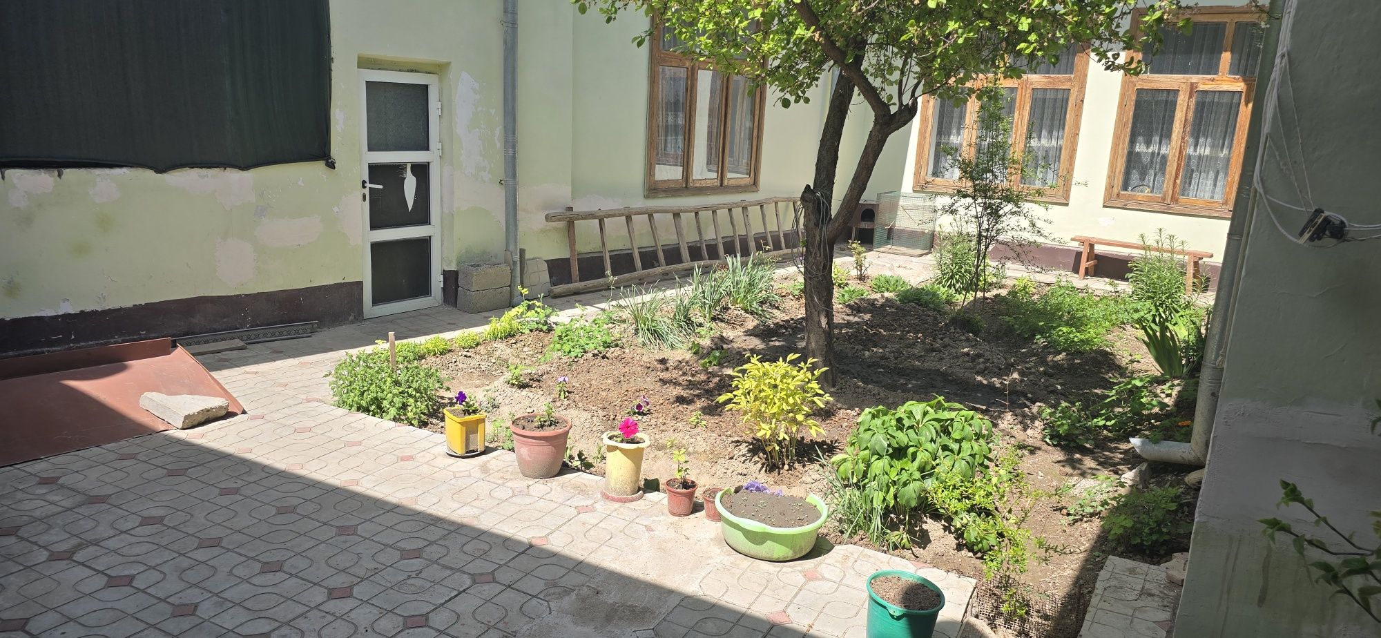 Продается Дом с участком 6 соток,(Мотрид,Азизон ул. Чорбог)