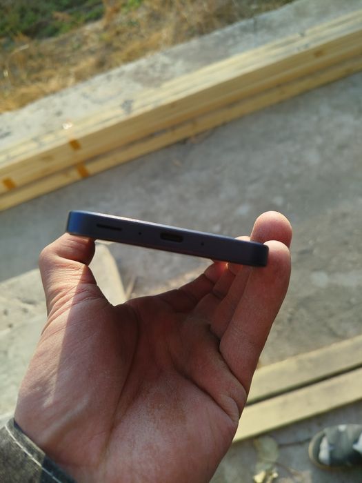 Samsung Galaxy A35  5G pochti yangi, holati ideal xotira 128 ga 8