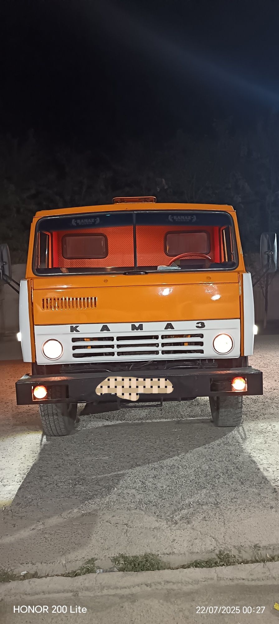 Kamaz sotiladi yili 1989 yoqilg‘i dizel hamma joyi naxadu.