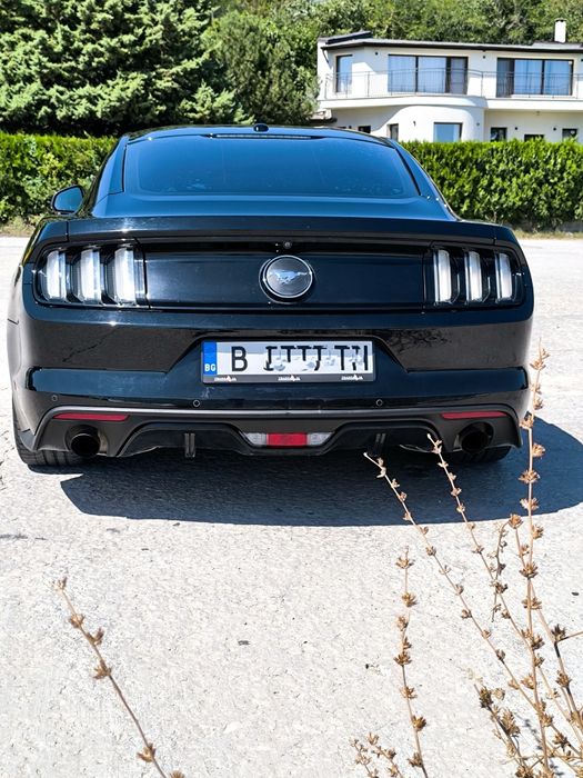 Ford Mustang продава