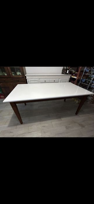 Masă cu sertare alb maro