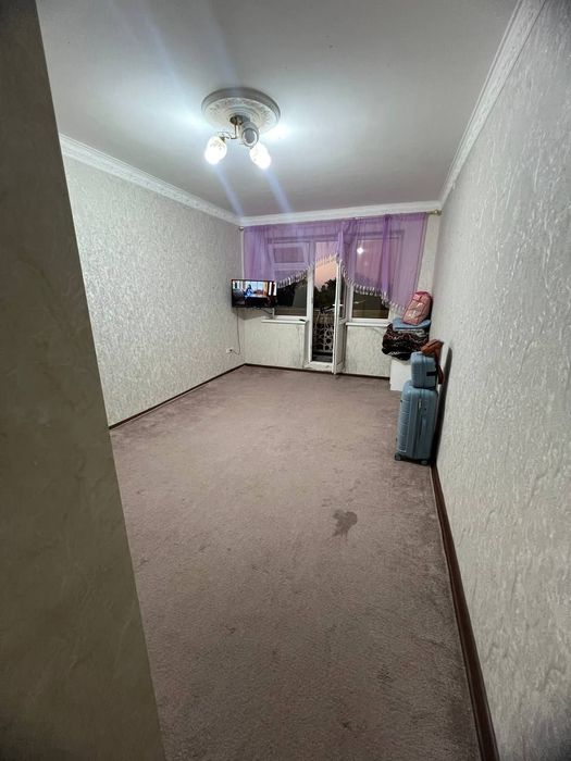 Вокзалда 1 хонали квартира ижарага берилади