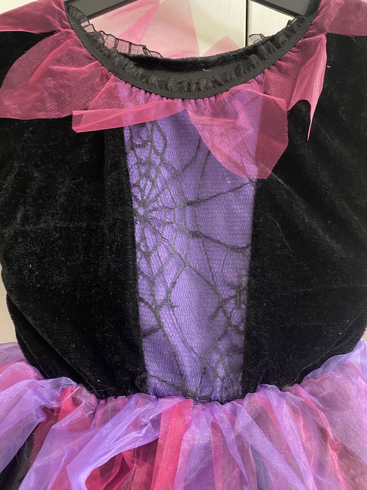 Rochita costum de Halloween vrajitoare fetita