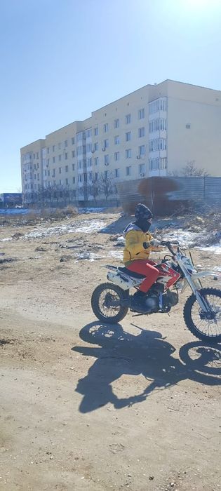 Мотоцикл питбайк