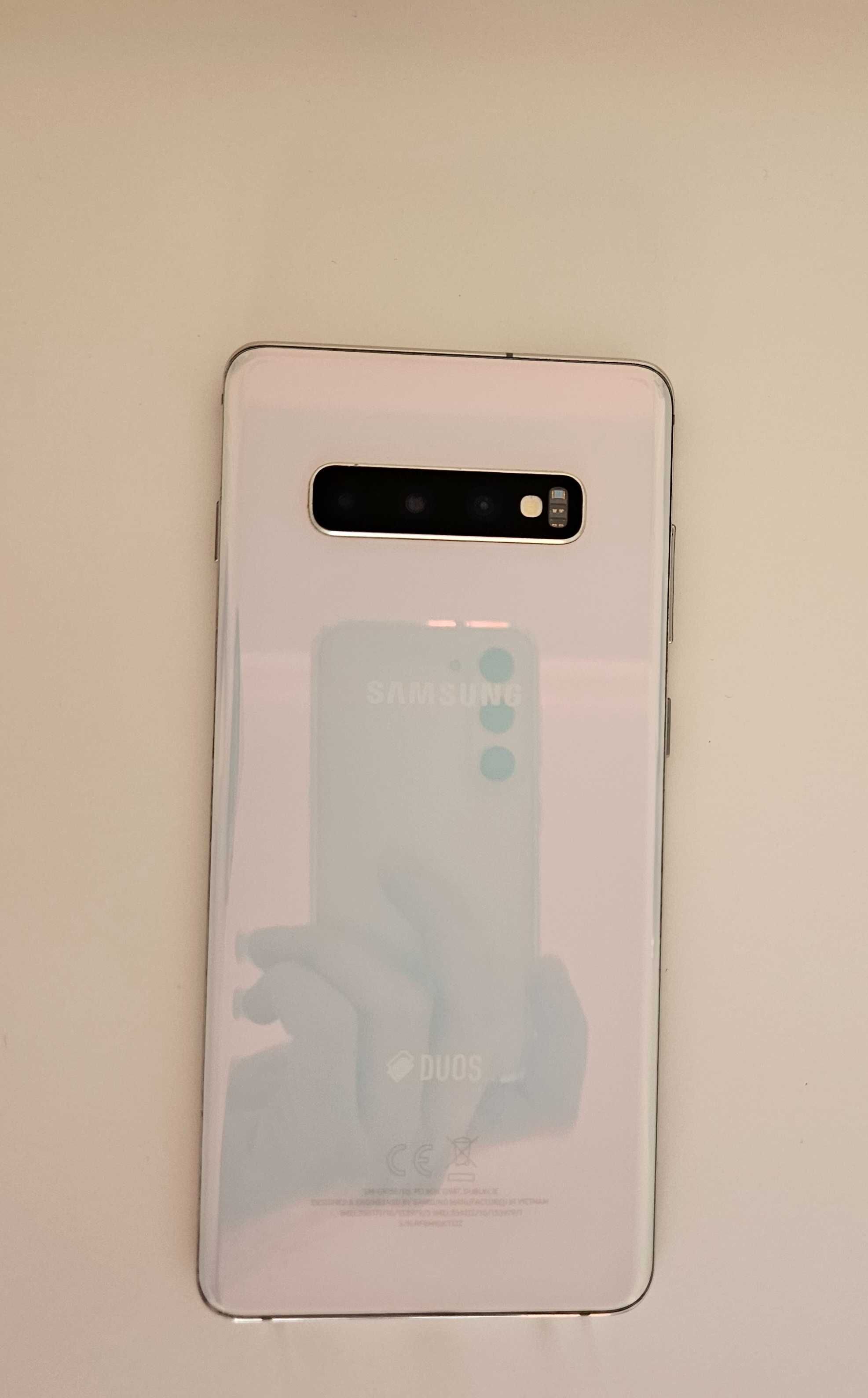 Samsung S10+ foarte bine intretinut