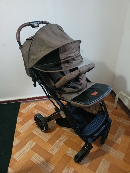 Коляска чемодан без дефектов
