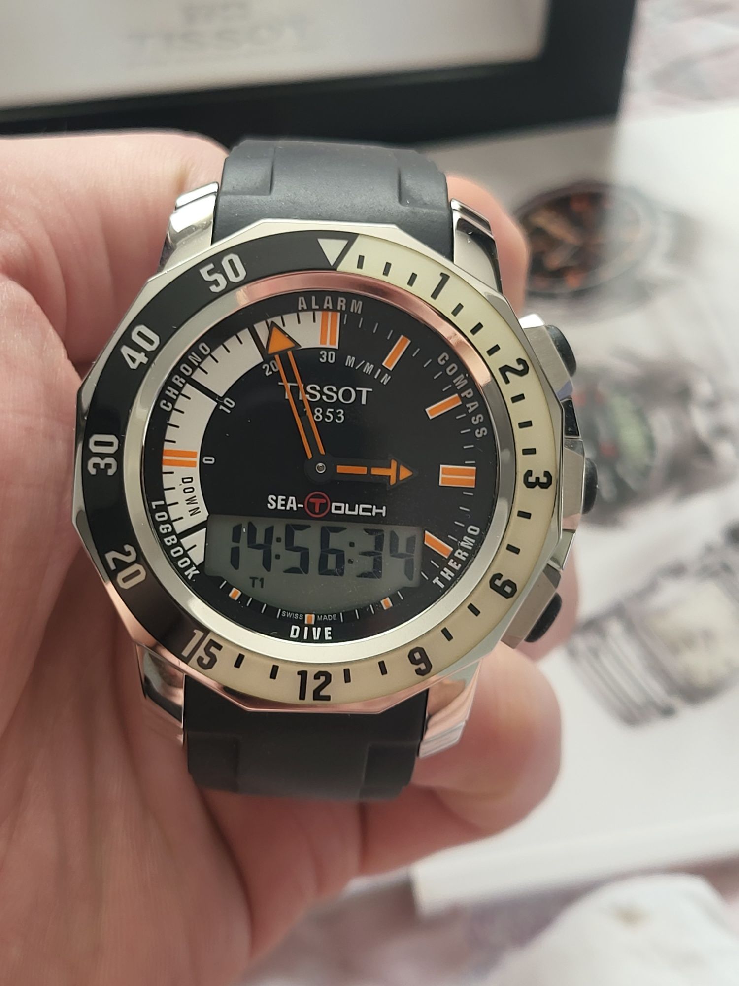 Часы Tissot sea touch