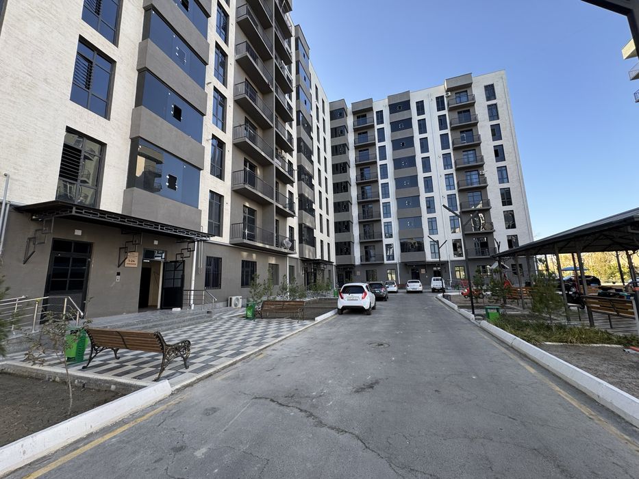 City imran buildingdan 2 xonalik 3-qavatdan sotiladi