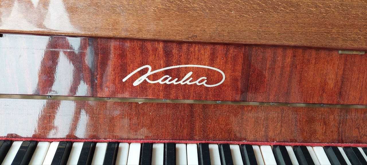 Пианино марки Кама