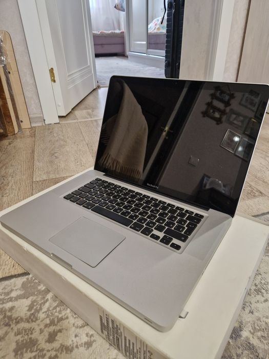 Продам macbook pro 15