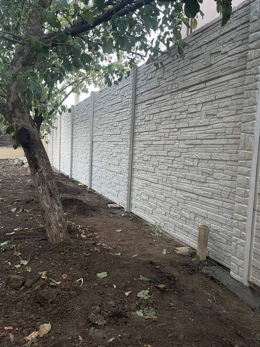 Stalpi beton armat garduri placi de beton comprimat aditivat