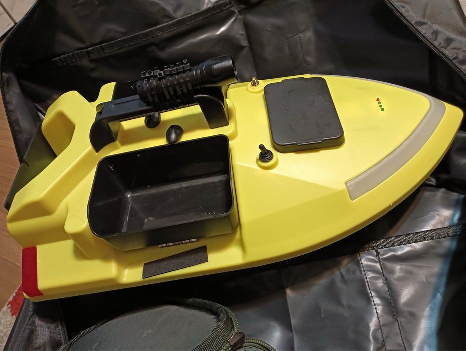 Barcuta cu gps 500M 3 cuve navomodel pentru plantat