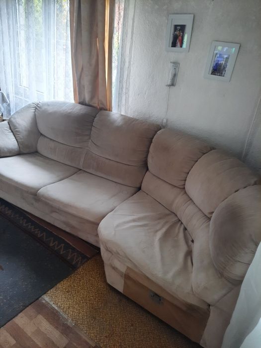 Ъглов диван разтягане се на спалня