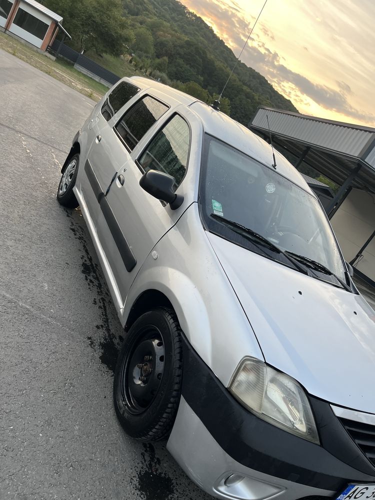 Logan MCV 1.5 2007 se vinde in stare buna motor fiabil consum mic