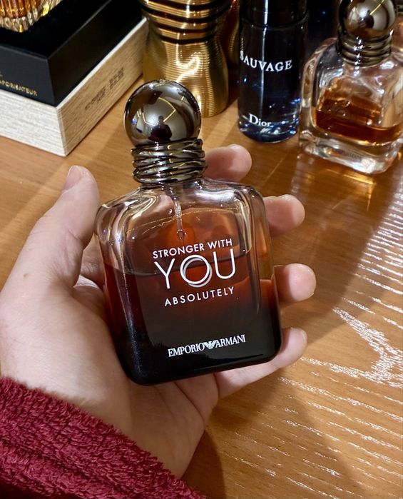 Парфюм Armani stronger absolutely