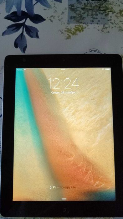 Планшет iPad + WiFi cellular 64GB 2012 года прошивать, заблокирован