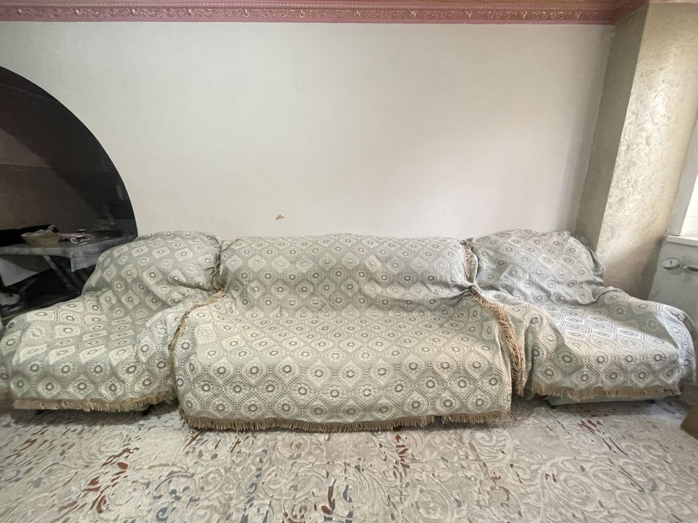 Диван и кресло б/у