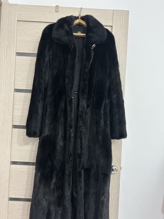 Продам норковую шубу