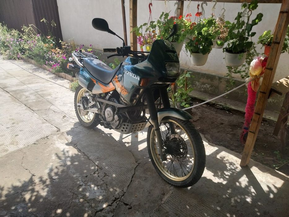 Honda Dominator de vânzare.