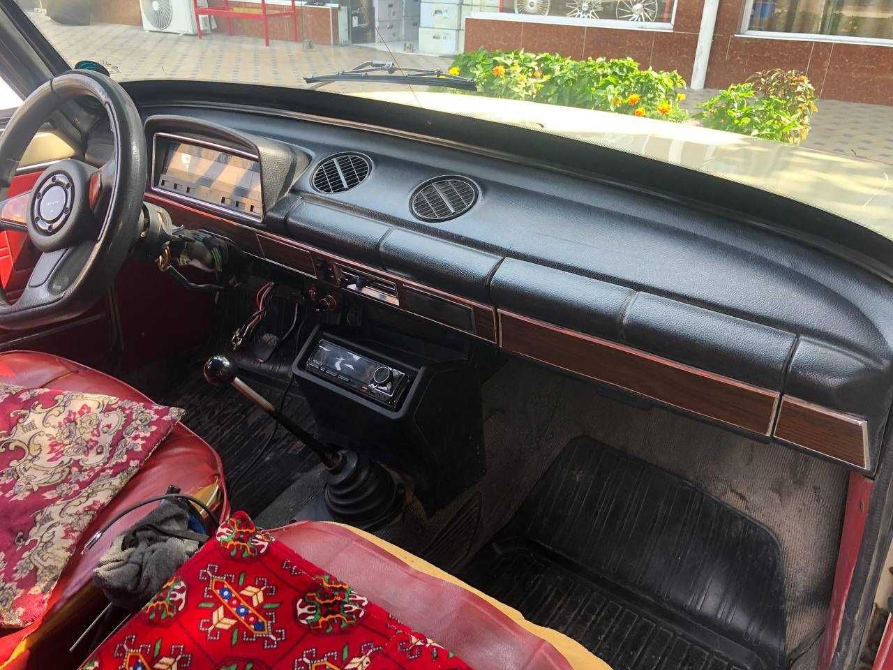 Vaz 2101 Jiguli yurib turgan moshina holati alo