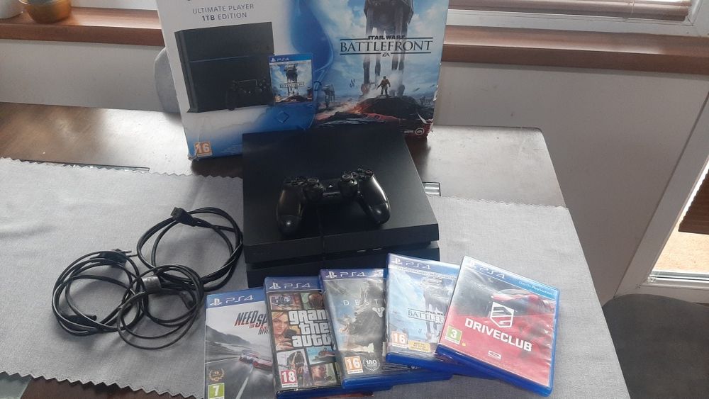 Конзола PS4 -1 TB EDITION