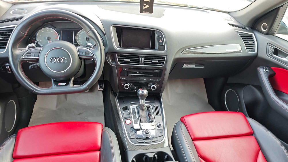 EXECUTIVE/S-LINE/8ZF Кутия/Панорама/354 коня AUDI SQ5