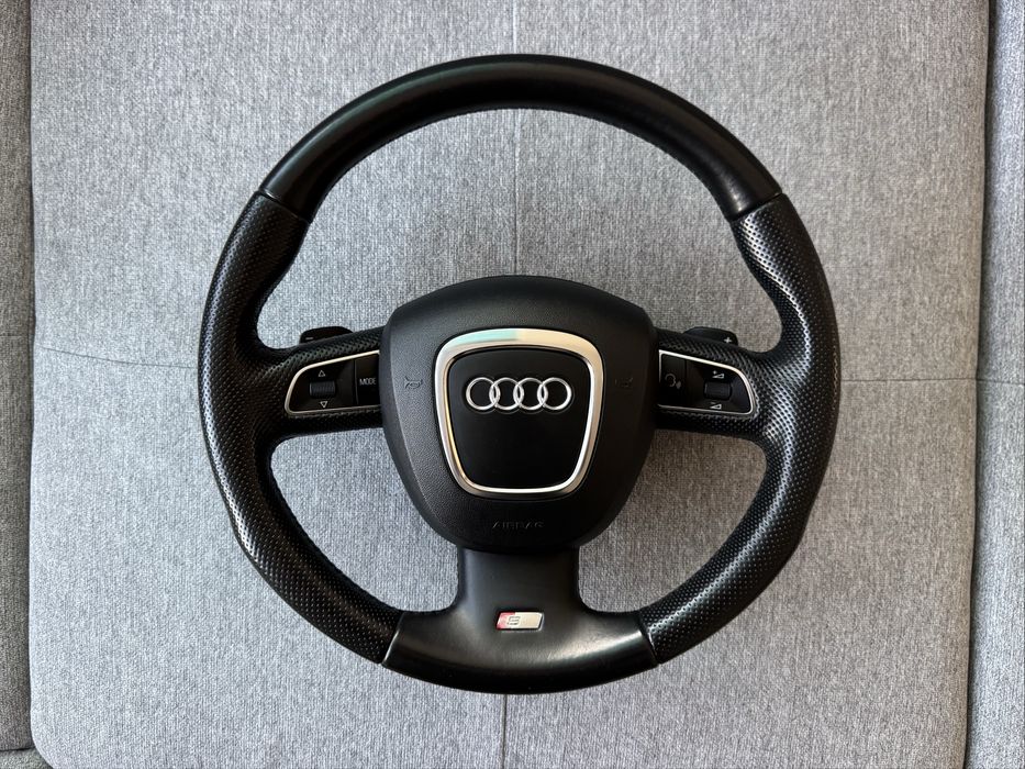 S-line мулти волан с пера + airbag за Ауди Q5 / A5 (2009-2012)