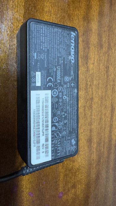 Захранване за лаптоп и Лаптоп за части