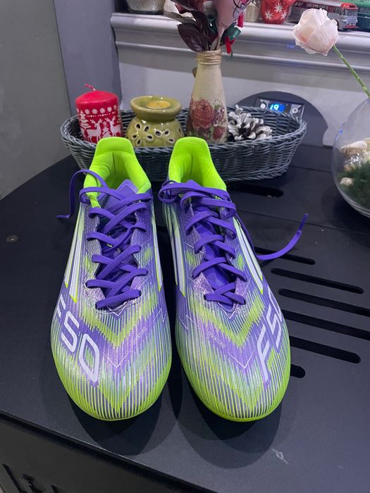 Продават се Бутонки Adidas