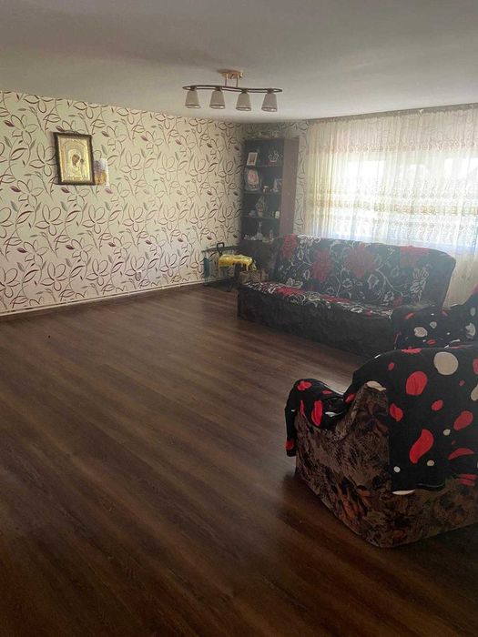 Casa de închiriat Branistea