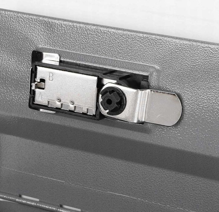 Таен сейф книга с код, 26.5х20х6.5см