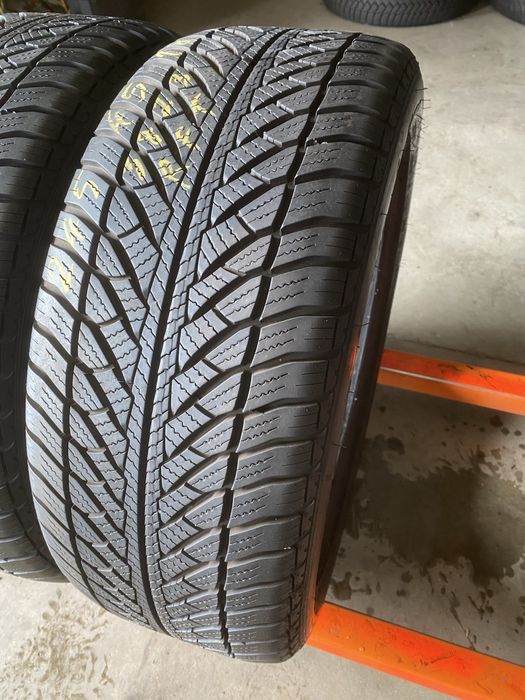 Anvelope iarna 245/45/18 Goodyear Ultra Grip 8 RFT 245 45 18 R18