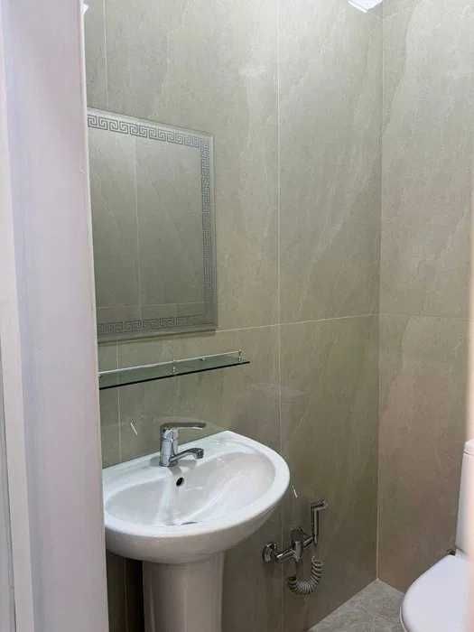 Продаю Квартиру Под Офис 3/1/7/100м2 Шайхантахур Ибин Сино