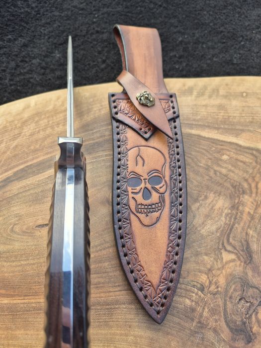 Масивен нож BOWIE DAMASKUS с кания от телешки бланк,LN423