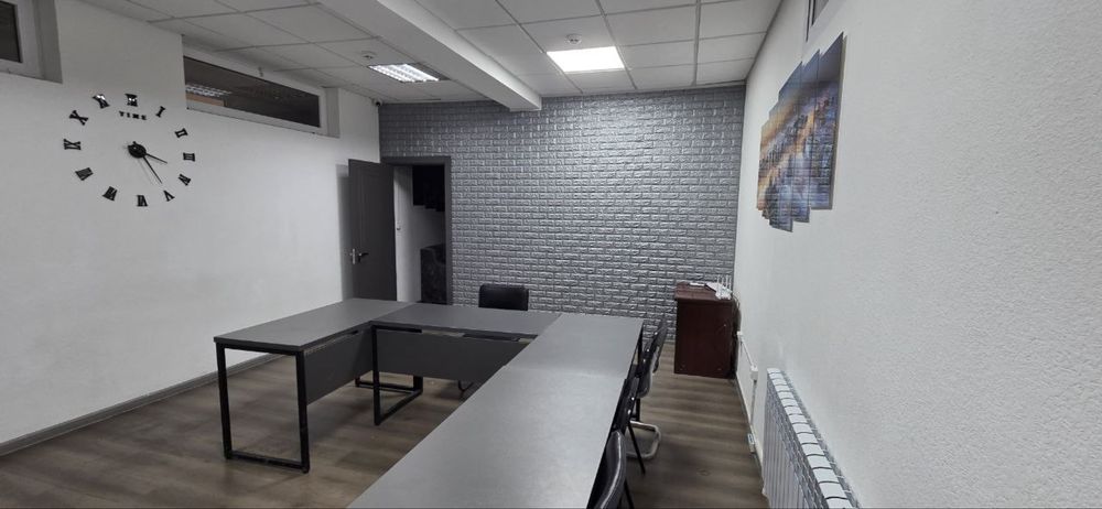 Срочно Офис 2Комнаты с Мебелью