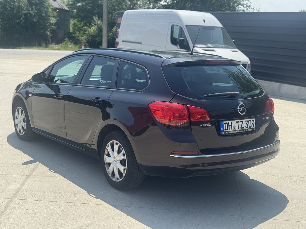 Opel Astra -Sports Tourer-2015-1.6 diesel -110cp-Euro 6 -Recent Adusa