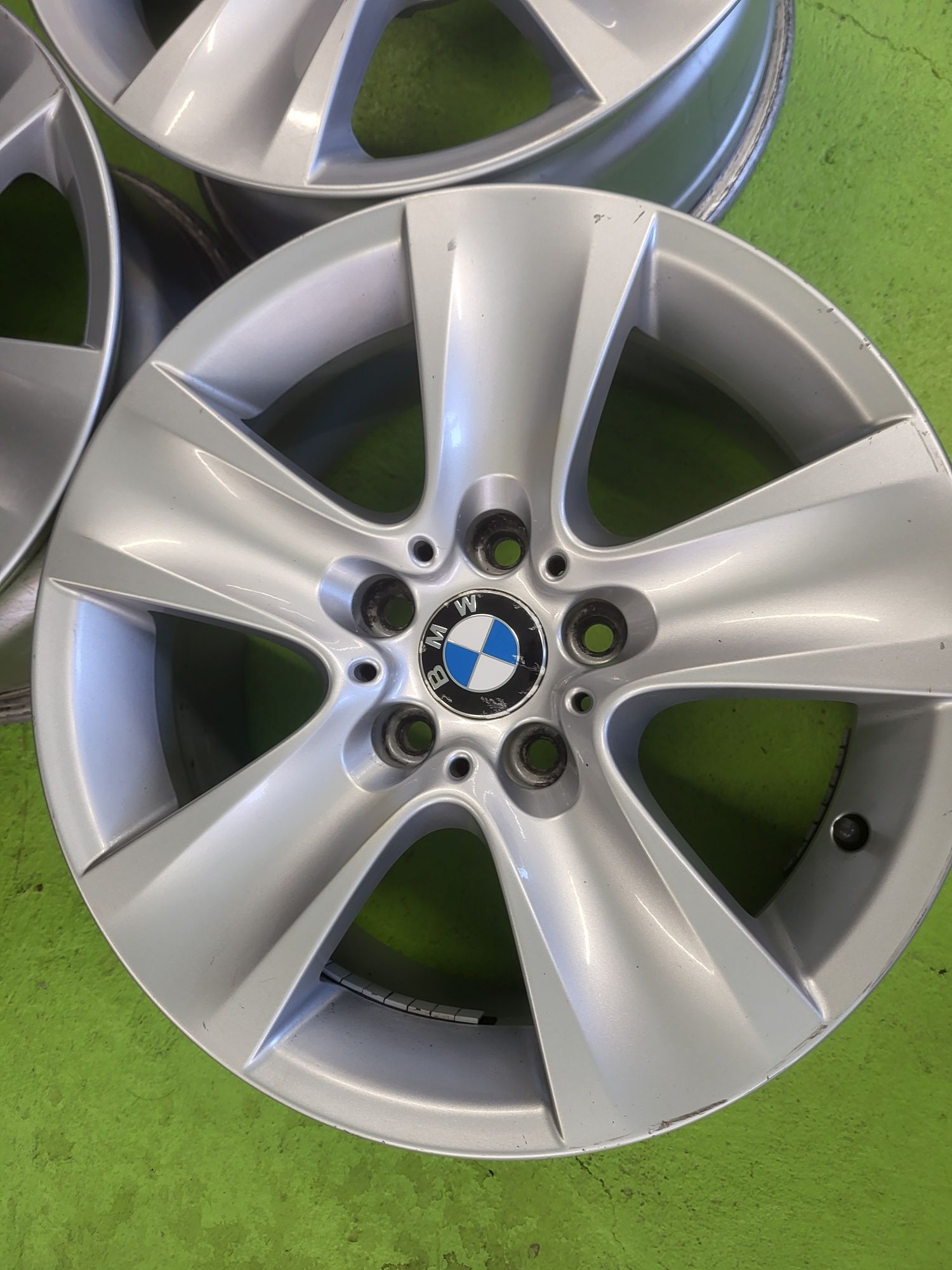 3 бр 17 5x120 Bmw F10 F11 лети джанти 5х120 бмв ф10