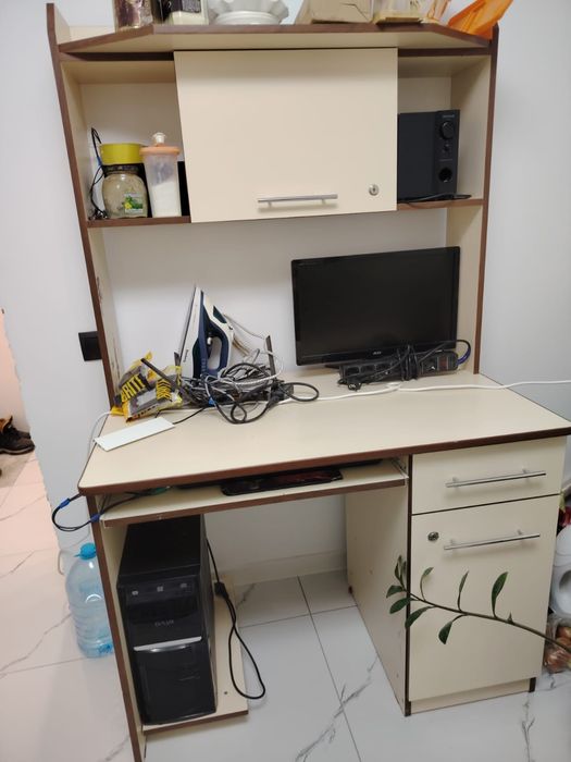 Продаётся компьютерной стол