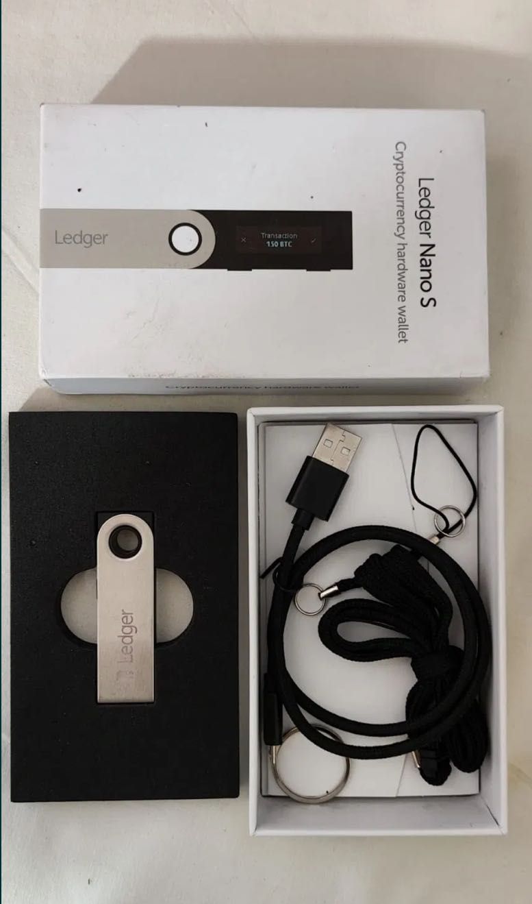Крипто кошелек Ledger nano S