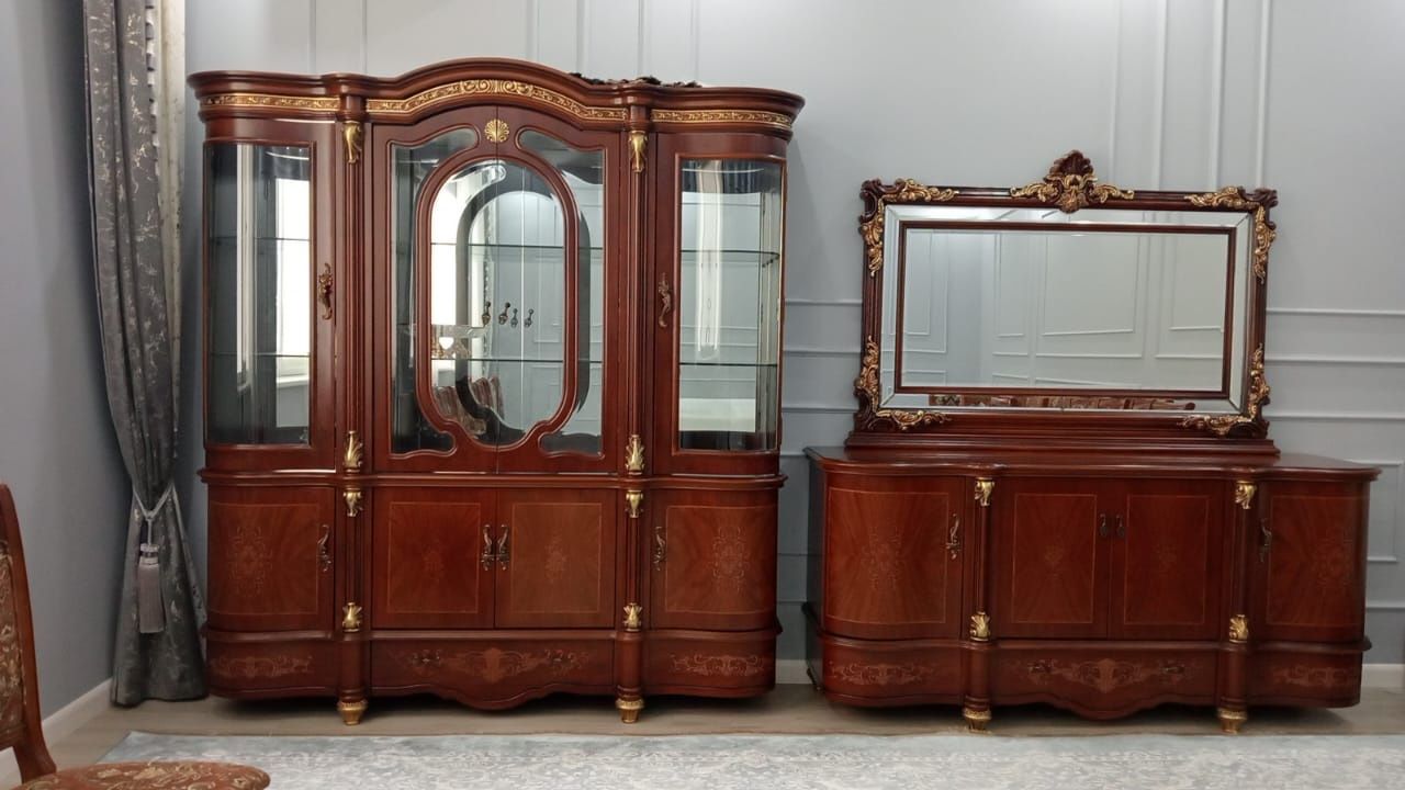 Сервант с комодом